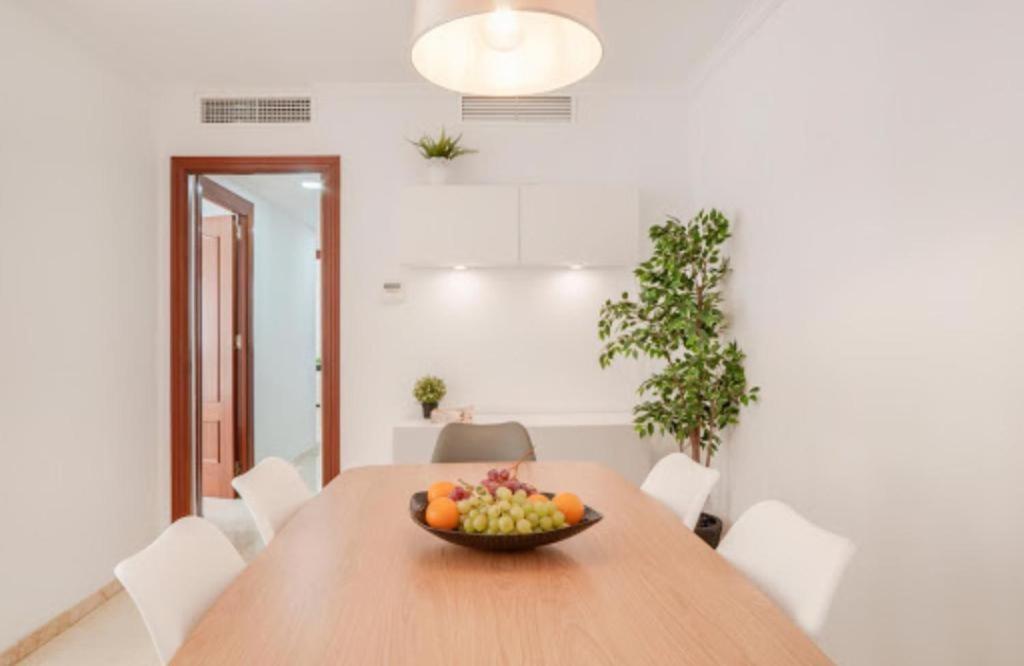 Family Scandinavia City Center & Near The Beach Malaga Ngoại thất bức ảnh