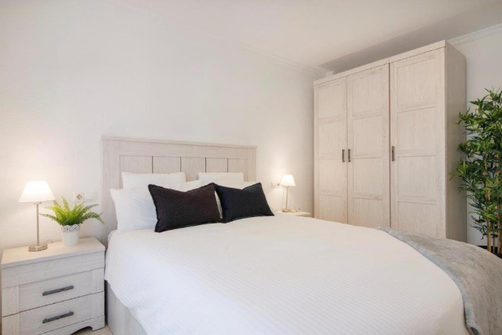 Family Scandinavia City Center & Near The Beach Malaga Ngoại thất bức ảnh